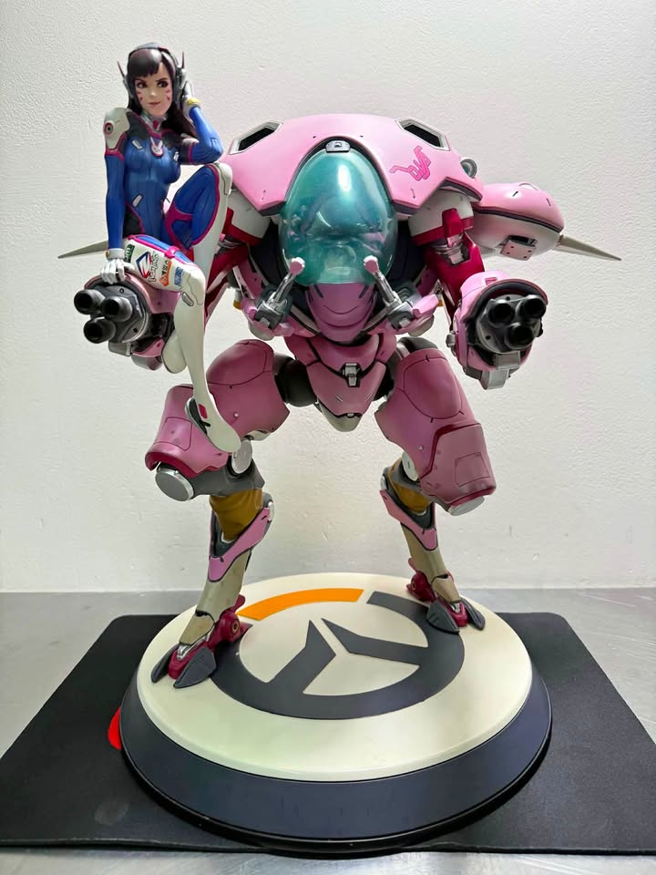 Blizzard Overwatch 1/6 Scale D.Va & Tokki