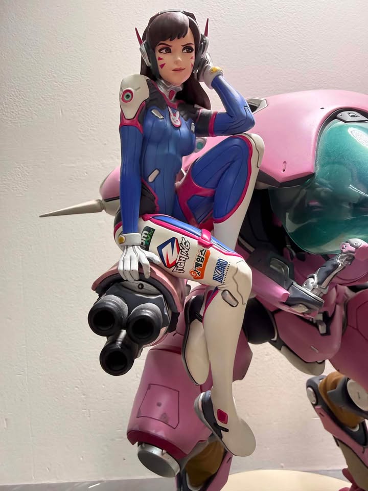 Blizzard Overwatch 1/6 Scale D.Va & Tokki
