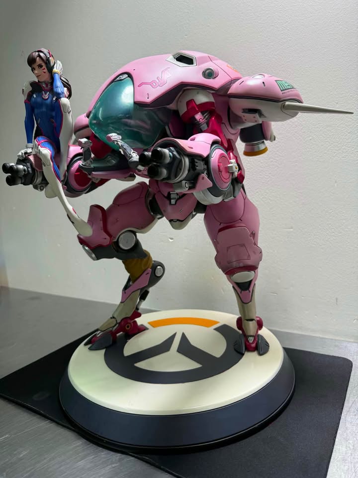 Blizzard Overwatch 1/6 Scale D.Va & Tokki