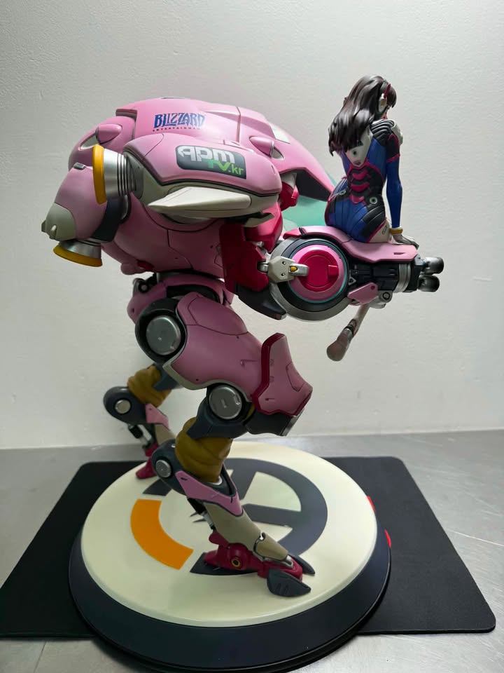 Blizzard Overwatch 1/6 Scale D.Va & Tokki